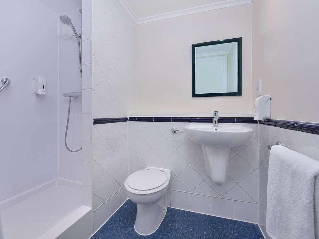 Travelodge Birmingham Kingswinford Room photo